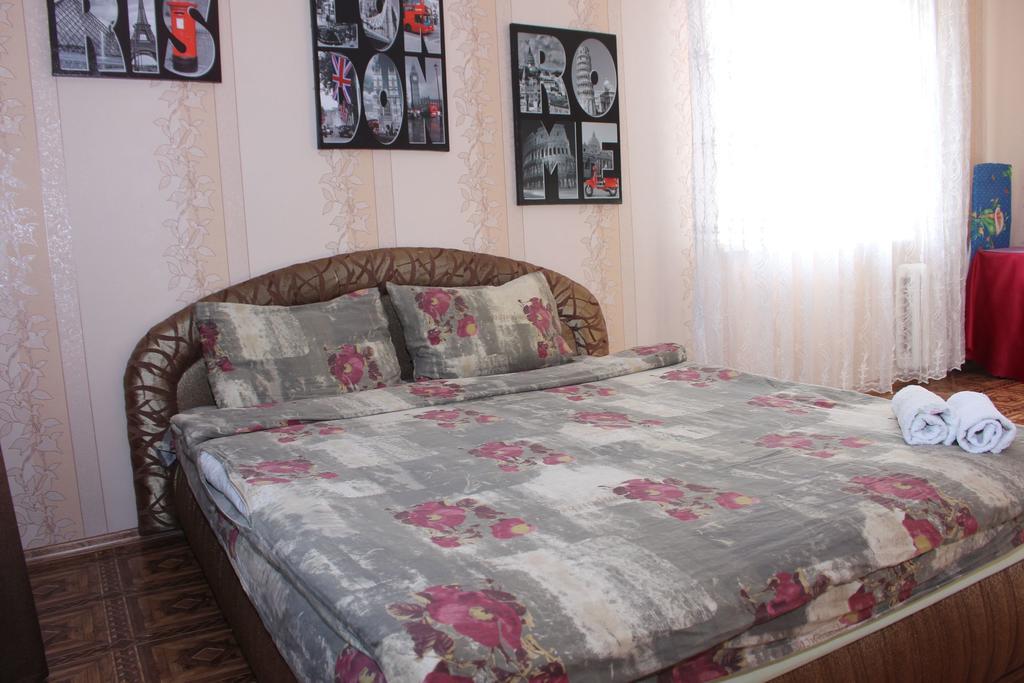 Apartment On Kursova 3A ビーラ・ツェールクヴァ エクステリア 写真